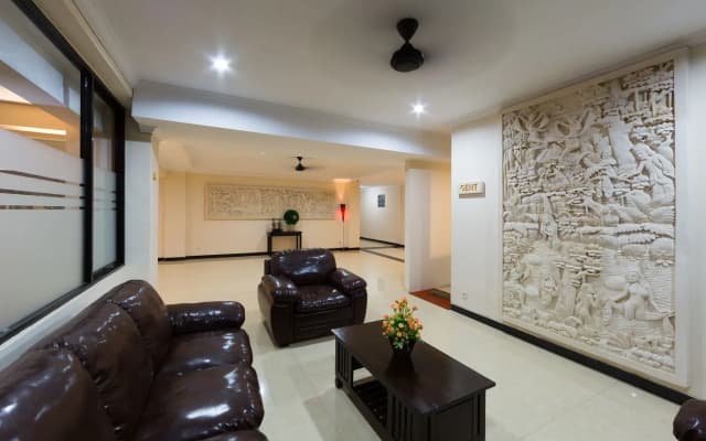 RedDoorz Plus near Mall Bali Galeria 2 - photo 2