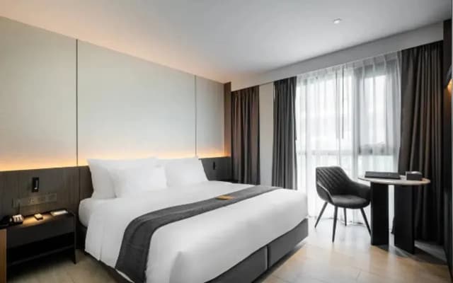 Cascade Hotel Bangkok - photo 5