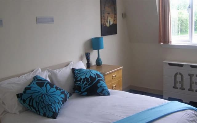 Almond House Lodge - photo 2