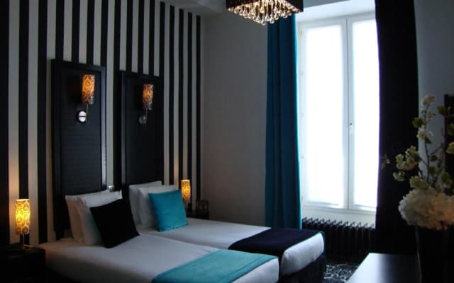 Peyris Opera Hotel - photo 3