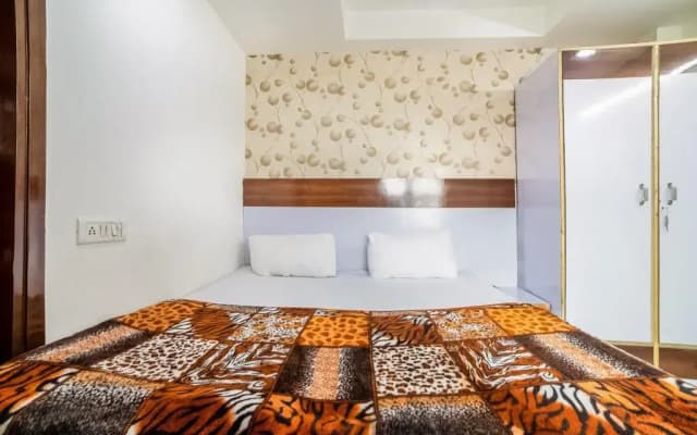 Chahal Guest House By OYO Rooms - photo 2