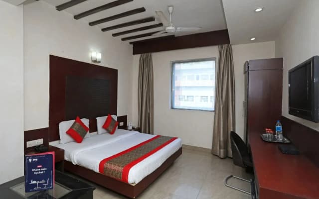 Hotel Aman Inn - photo 5