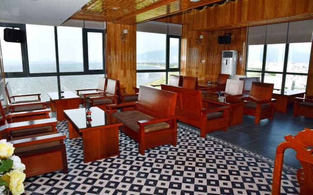 Ocean Star Da Nang Bay Hotel - photo 2