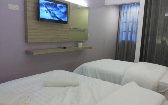 Suria Cameron Hotel - photo 3