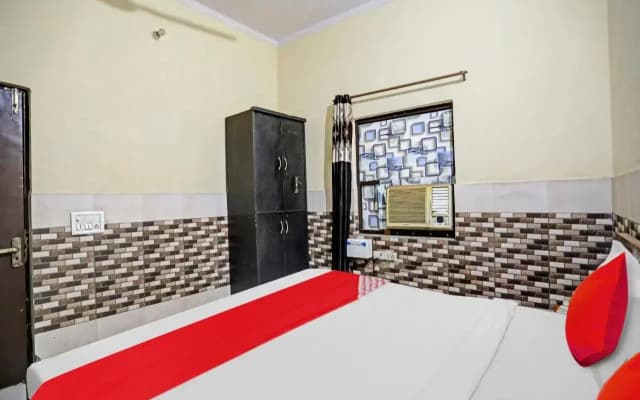 OYO Flagship 80533 Kashvi Palace - photo 3