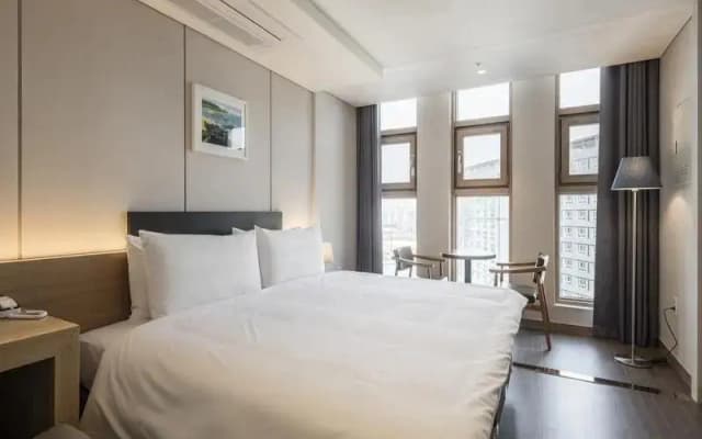 Hotel Lucebridge - photo 5