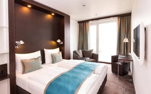 Motel One Wien-Hauptbahnhof - photo 3