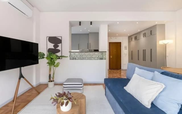 Calming 1BR Apartment Acropolis view - photo 2