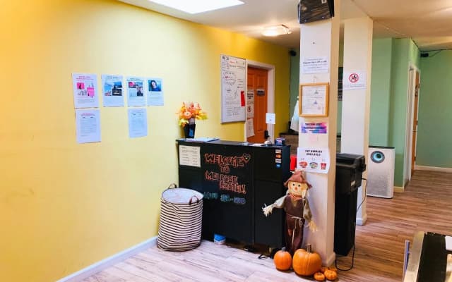 Melrose Hostel - photo 2