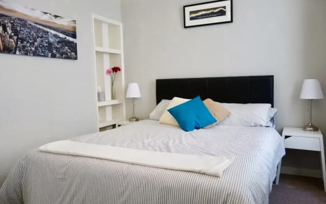 Castle Apartments - photo 2