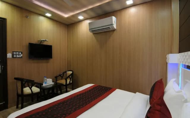 Oyo 12148 Flyover Inn - photo 3