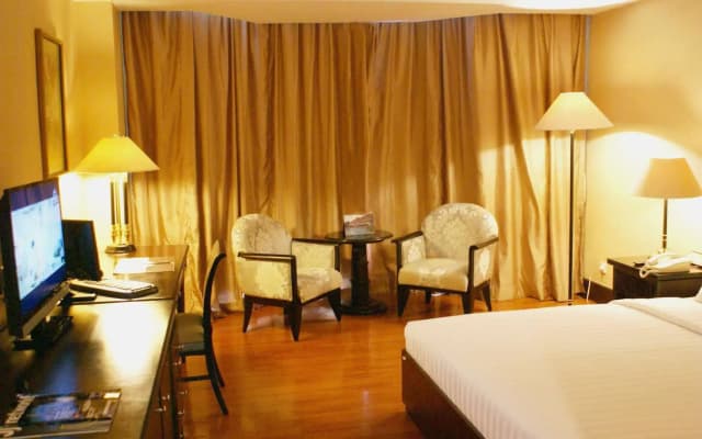 The Acacia Hotel Jakarta - photo 4
