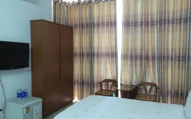 Gold Star Hotel - photo 2