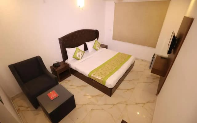 Hotel Milan by Foxi Group-Delhi Airport - photo 4