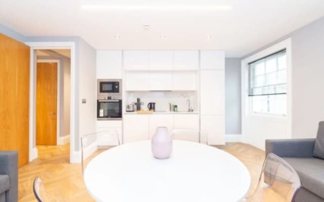 PML Apartments Southwick Street - photo 4