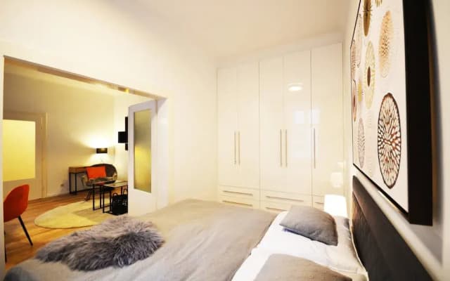 Cozy Apartment near The Town Hall Vienna - photo 3