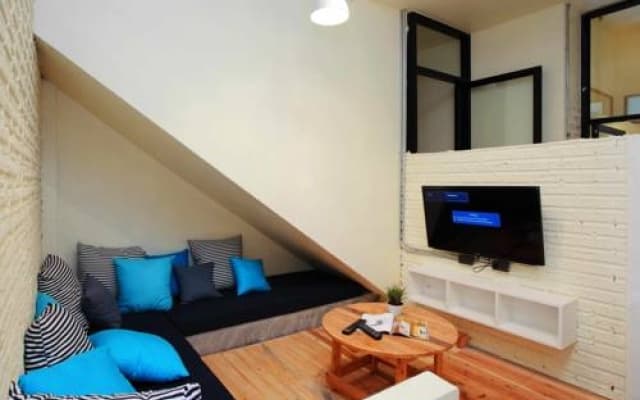 2W Cafe & Hostel - photo 5