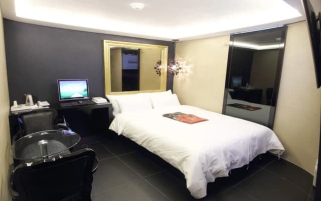 Hotel Cindy - photo 2