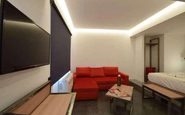 Athina Street Apartments - photo 5