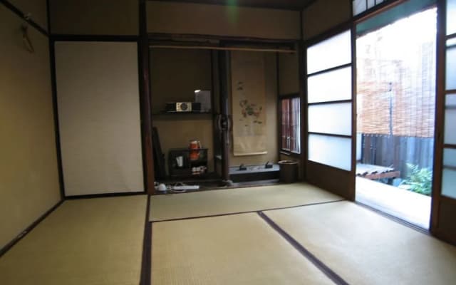 Small World Guest House - photo 3