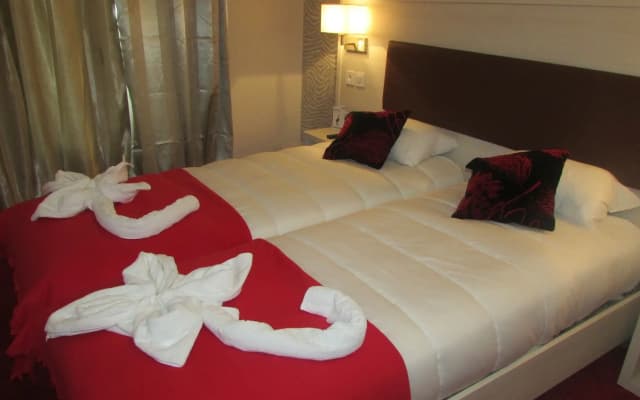Hotel Pavillon Opera Lafayette - photo 4