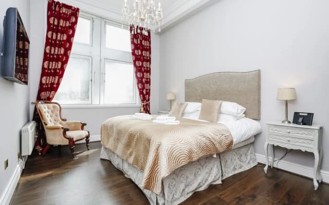 Gorgeous Royal Mile Mansion Apartment - photo 3