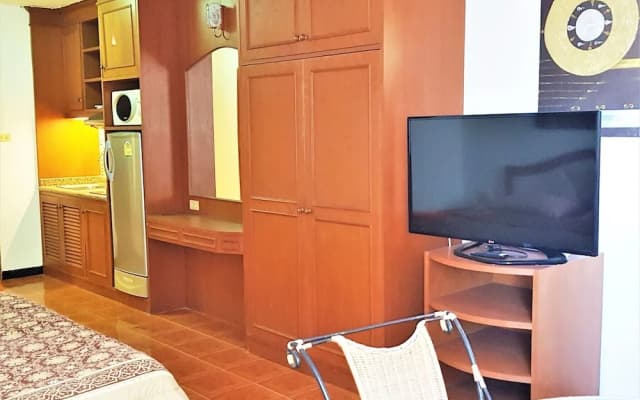 Thepthip Mansion Pratumak - photo 5