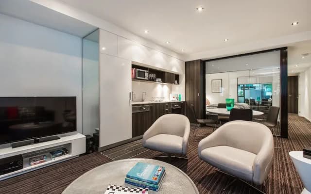 Apartment2c - Parkside - photo 2