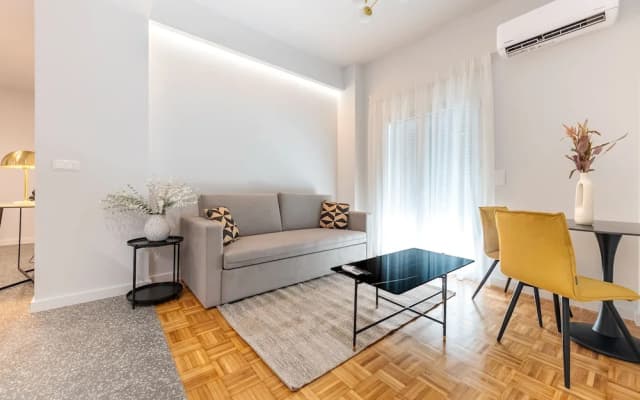 Phaedrus Living Luxury Flat Panormou - photo 5