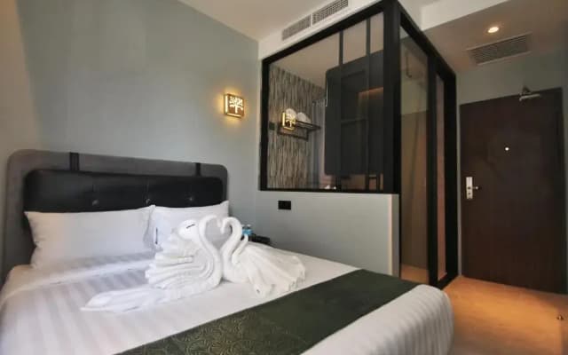 The Seraya Hotel - photo 3
