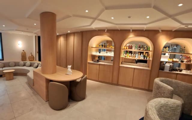 Mercure Paris Arc de Triomphe Wagram - photo 2