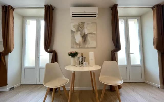 Nice Renting - Love Room Massena - Luxe Room - Jacuzzi - Terrace - King Bed - AC - photo 3