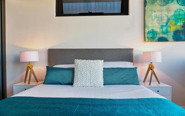 2 Bedrooms with Great Cleanliness and Comfort - photo 3