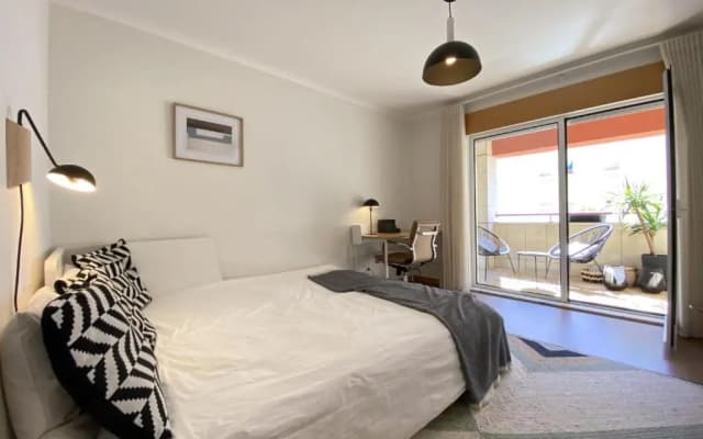Premium Flat in Upscale Area, Balcony, Parking - photo 3