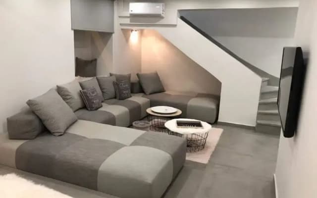 Kolonaki Semi Underground Loft - photo 4