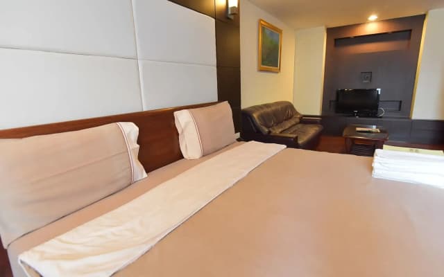 Eight Ville Apartment - photo 3