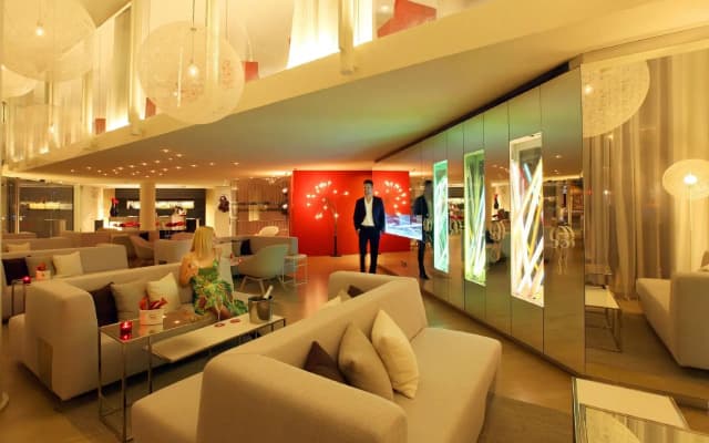 Cram Hotel - photo 2