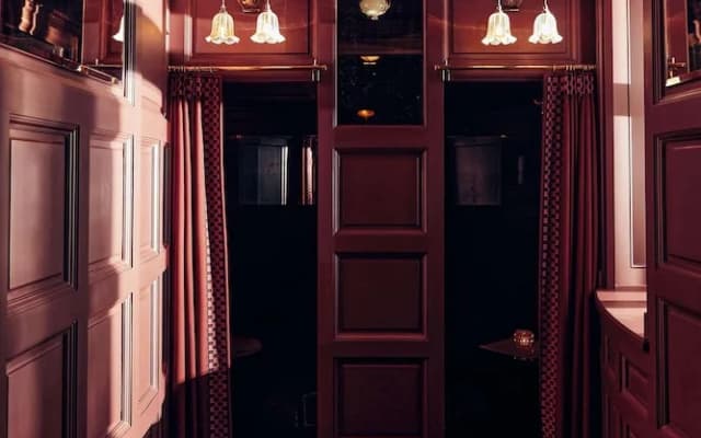 At Sloane - photo 2