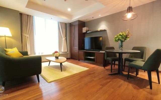 Owl Square Residence - photo 4