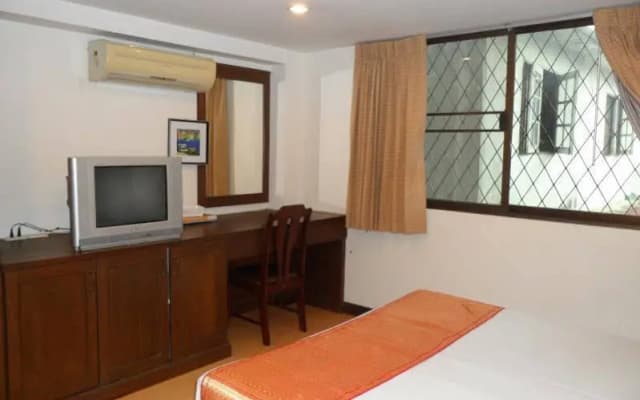 M M House Pattaya - photo 2