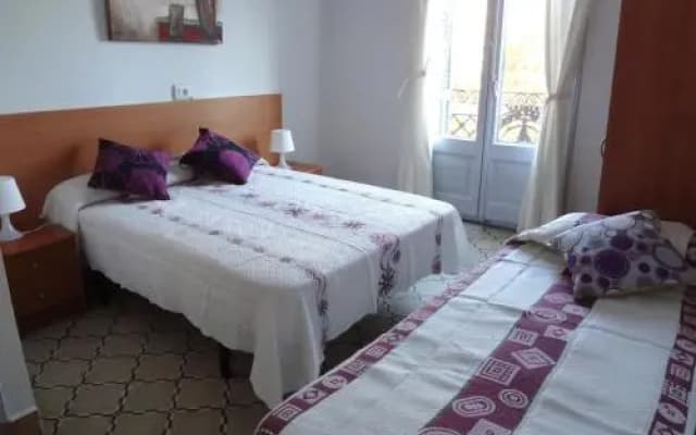 Hostal Sant Carlo - photo 4