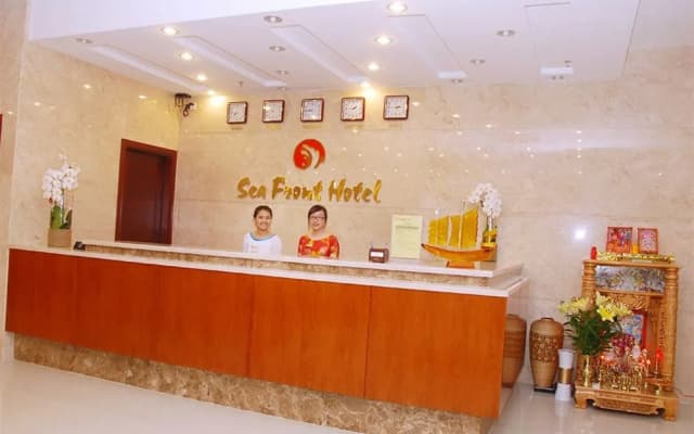Seafront Hotel Da Nang - photo 2