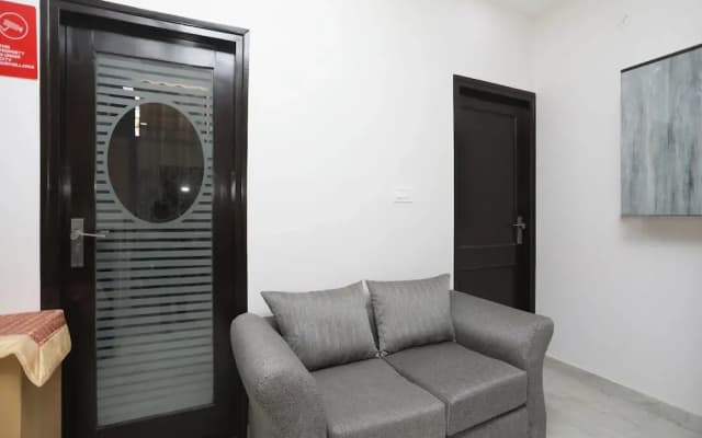 Hotel Diplomat Regency by OYO Rooms - photo 5