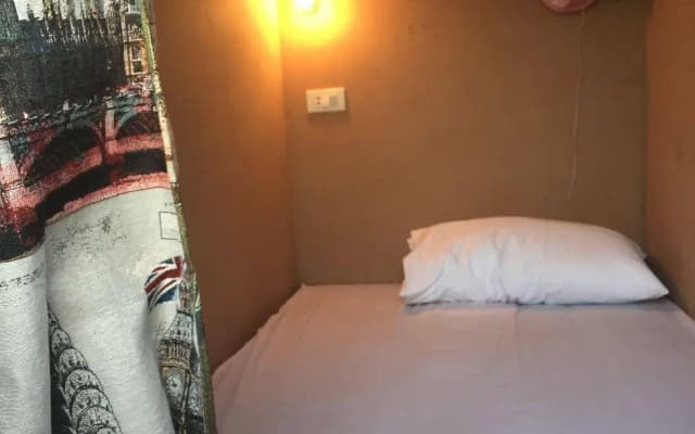 Sleep Box Hotel - photo 4