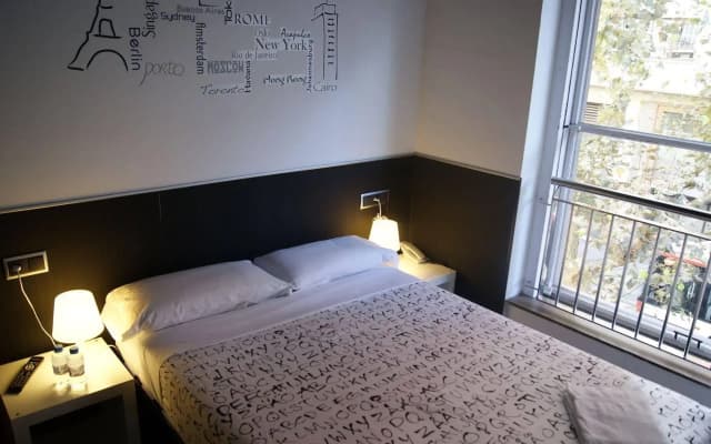 Hostal Mayerling Centro - photo 5