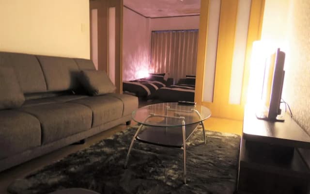 Nao's Guesthouse 1 - photo 5