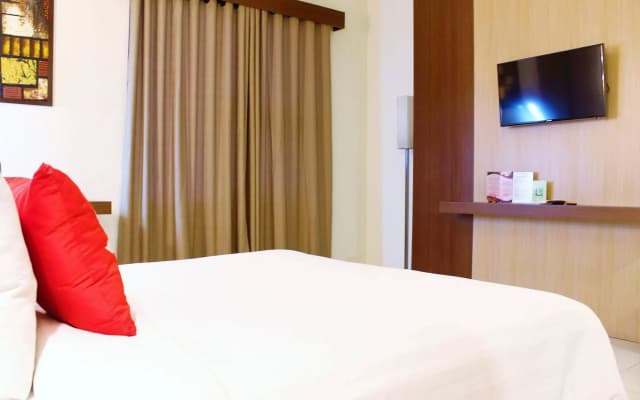 ZEN Rooms Cideng Timur Raya - photo 3