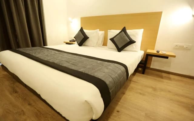 Hotel Jageer Palace - photo 2