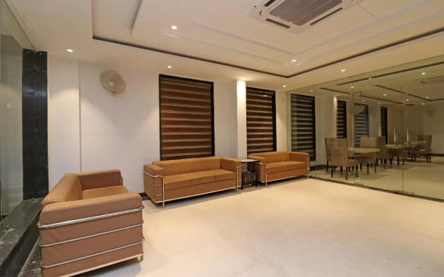 Capital O 16651 GRD SUITES - photo 2