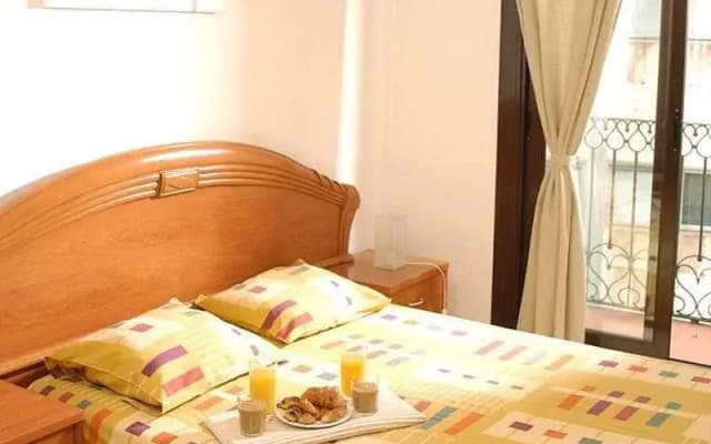 Las Ramblas Apartments I - photo 4